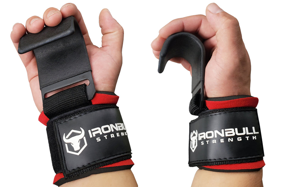 Lifting hooks reduce grip demand during pulling movements